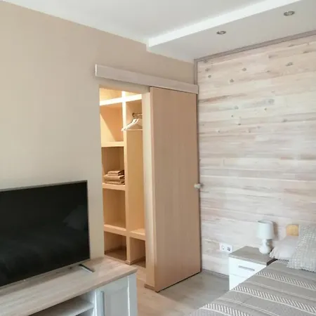 Miera Osta Apartman *